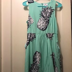 Crown and Ivy Pineapple dress with POCKETS